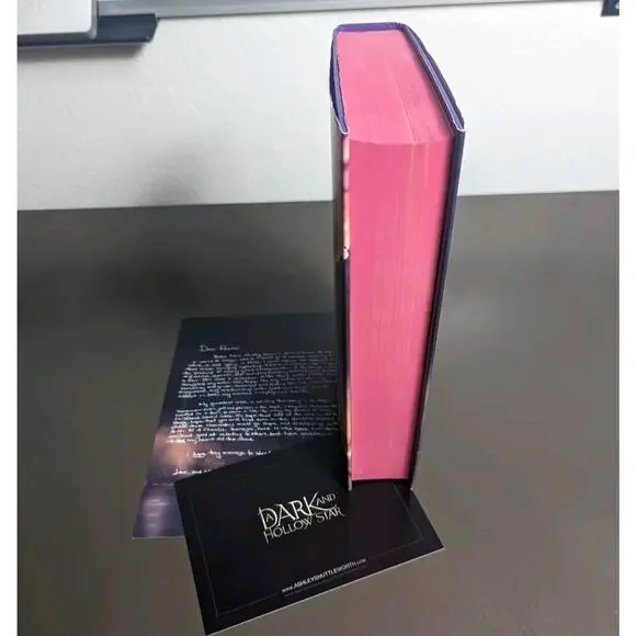 A Dark and Hollow Star by Ashley Shuttleworth Illumicrate Signed Sprayed Edges - Picture 4 of 5